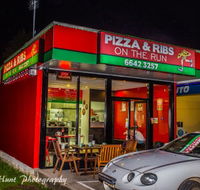 Pizza And Ribs On The Run - Accommodation Noosa