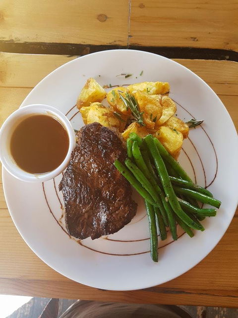 Birmingham Hotel - Accommodation Noosa 0