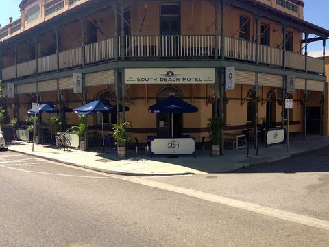 South Beach Hotel - Accommodation Noosa 0