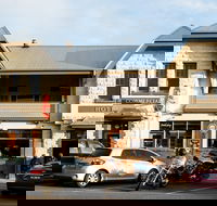 Yarragon Hotel - Accommodation Noosa