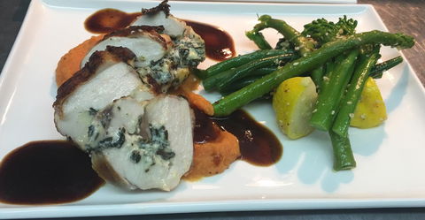 Macauleys Restaurant - Accommodation Noosa 0