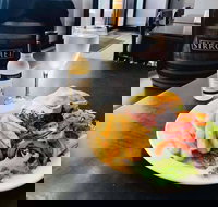 Burnside Tavern - Accommodation Noosa