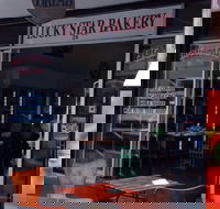 Lucky Star Bakery - Accommodation Noosa