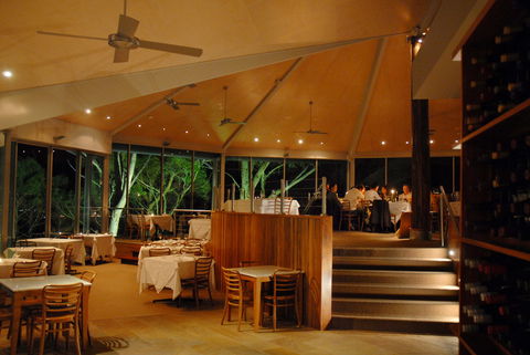 Chris's Restaurant - Accommodation Noosa 1