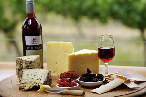 Longleat Wines - Accommodation Noosa 0
