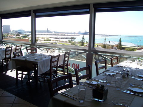 HarbourView Restaurant And Bar - Accommodation Noosa 0