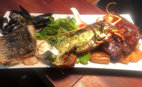 HarbourView Restaurant And Bar - Accommodation Noosa 2