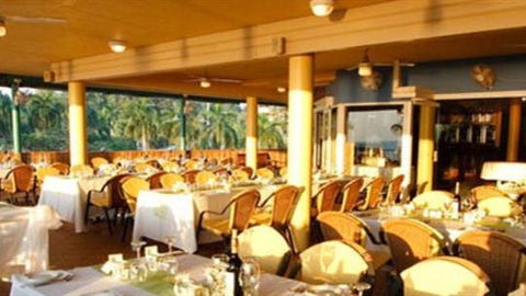 La Beach Restaurant - Accommodation Noosa 1