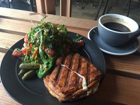 Abbots And Kinney - Accommodation Noosa 0