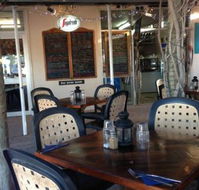 Fins Cafe - Accommodation Noosa