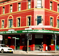 The Coach  Horses Hotel - Accommodation Noosa