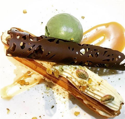 A La Bouffe Bar & Bistro - Accommodation Noosa 9
