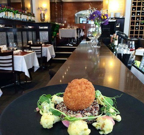 A La Bouffe Bar & Bistro - Accommodation Noosa 13