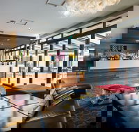 Cooleys Hotel - Accommodation Noosa