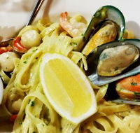 Hamers Hotel Bar and Grill - Accommodation Noosa