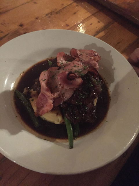 JB O'Reillys Tavern - Accommodation Noosa 5