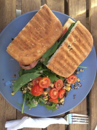 E For Ethel - Accommodation Noosa 0