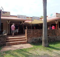 The Palms Cafe - Accommodation Noosa