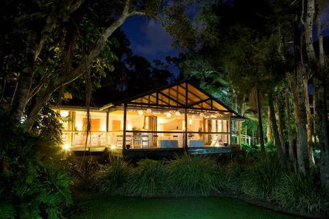 BreakFree Aanuka Beach Resort - Accommodation Noosa 0