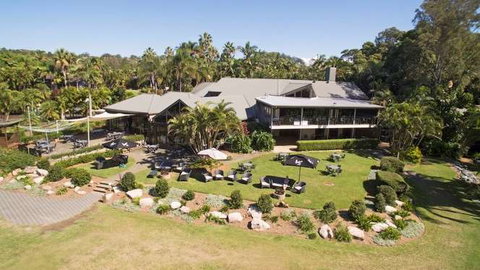 BreakFree Aanuka Beach Resort - Accommodation Noosa 1