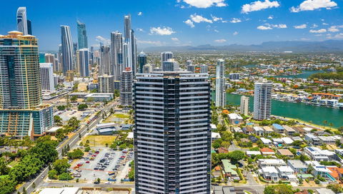 Arise Ruby Gold Coast - Accommodation Noosa 1