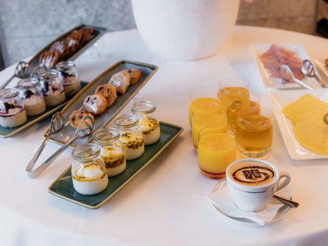 Hilton Surfers Paradise Hotel - Accommodation Noosa 11