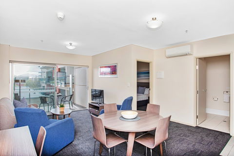 Hume Serviced Apartments - Accommodation Noosa 14