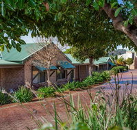 Quality Suites Banksia Gardens - Accommodation Noosa