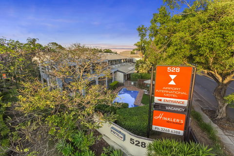 The Airport International Motel - Accommodation Noosa 0