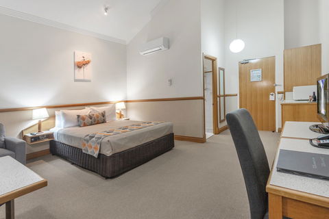 The Airport International Motel - Accommodation Noosa 4