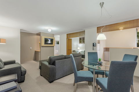 The Airport International Motel - Accommodation Noosa 7