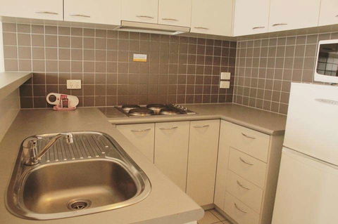 Arrow On Swanston - Accommodation Noosa 6