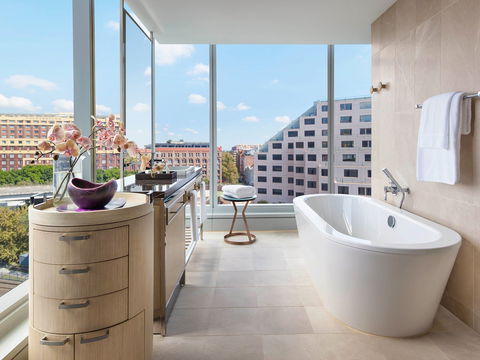 Sofitel Sydney Darling Harbour - Accommodation Noosa 3