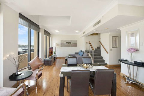 YEHS Hotel Sydney Harbour Suites - Accommodation Noosa 12