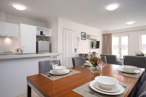 Aligned Corporate Residences Kew - Accommodation Noosa 9