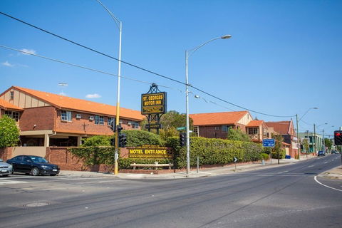 St Georges Motor Inn - Accommodation Noosa 0