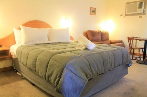 St Georges Motor Inn - Accommodation Noosa 6