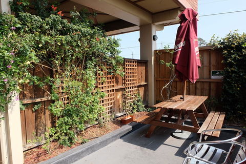 St Georges Motor Inn - Accommodation Noosa 16