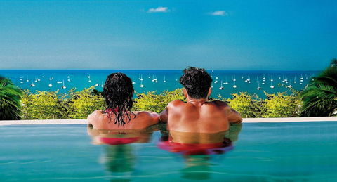 At Waters Edge Resort - Accommodation Noosa 1