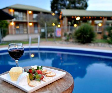 Statesman Motor Inn - Accommodation Noosa 1