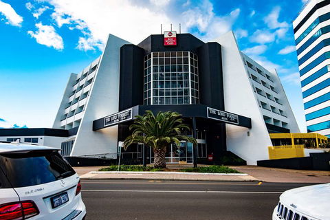 Best Western Plus Hotel Lord Forrest - Accommodation Noosa 1