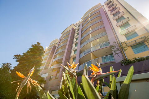 Hotel Gloria - Accommodation Noosa 0