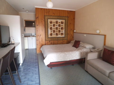 Yarragon Motel - Accommodation Noosa 0