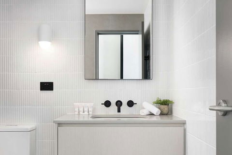 The Chen - Art Series - Accommodation Noosa 2