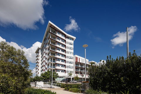 Central Holborn Apartments - Accommodation Noosa 0