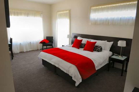York Cove - Accommodation Noosa 1