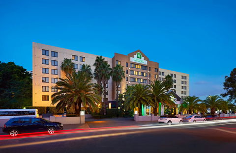 Holiday Inn Parramatta - Accommodation Noosa 2