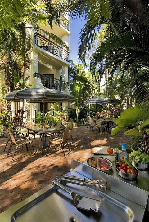 Tropic Towers Apartments - Accommodation Noosa 2