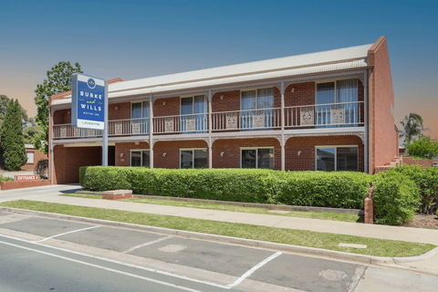 Burke & Wills Motor Inn - Accommodation Noosa 0