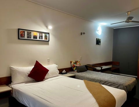 Ayr Traveller's Motel - Accommodation Noosa 1